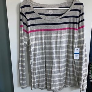 Crown & Ivy longsleeve tee